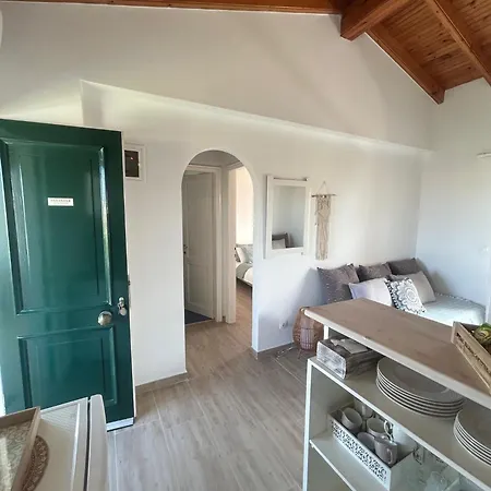 Oleander Apartment